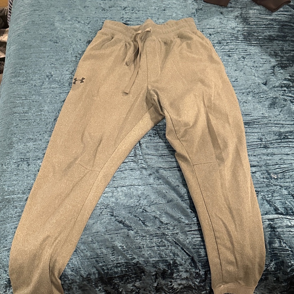 Under Armour Men's Gray Jogger Pants
